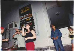 Grupo MMC (Mulheres Mestres de Cerimônia) em encontro do movimento do Hip Hop, na campanha de João Paulo (prefeito) e R. Leandro (vereador) 19.08.2000 foto: Alexandre Albuquerque/ Lumen