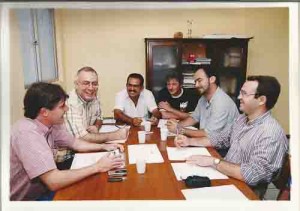 Reunião ref.: horas extras: Diretoria do SEEC/ PE (d/e: Célio Franklin, Ademir de Brito, Marlos Guedes e João Rufino c/ diretoria do Banco Bilbao Vizcayza em março/ 2000. Ivaldo Bezerra