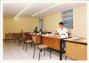 Reforma do Departamento Jurídico do Sindicato dos bancários Maria Sinhá, Secretária e Lenivan – mai/2000(Foto: Bezerra/Lumen)