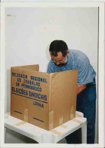 Eleições 2000
Comissão Eleitoral – Arnaldo(APCEF) – Ago/2000 (Ivaldo Bezerra/Lumen)