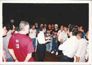 Eleições sindicais 2000/ apuração. Pres. junta apuradora, Roberto Moraes, fala c/ representantes das 2 chapas 26/10/2000 foto Ivaldo Bezerra/ Lumen