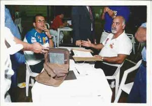 Eleições sindicais 2000/ apuração. Apuradores da chapa 2 (esq) e 1(dir.) 26/10/2000 foto Ivaldo Bezerra/ Lumen