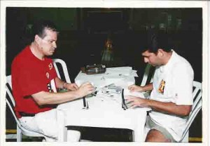 Eleições sindicais 2000/ apuração. Representantes da chapa 1 – Roberto Leandro/ Seeb. CUT (esq) e 2 Ferb/ Contec (dir.) 26/10/2000 foto Ivaldo Bezerra/ Lumen