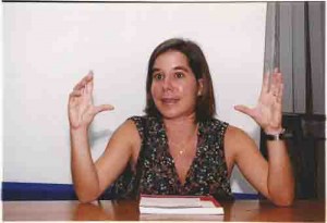 Jornalista do sindicato, fabiana Coelho, em defesa de tese p/ mestrado em teoria da Literatura CAC/UFPE 31.03.2000 foto: Beto Oliveira/ Lumen