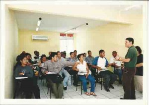 Oficina de sensibilização do programa Intercategorias p/ elevação de escolaridade (CUT-PE) 03.08.2000 foto: Ivaldo Bezerra/ Lúmen