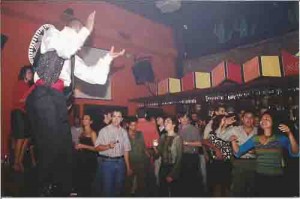 Chega de Sufoco! Festa UAU! Dia do bancário. Espaço Muchacha. Agosto/2000 – Ivaldo Bezerra/Lumen