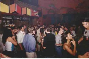 Chega de Sufoco! Festa UAU! Dia do bancário. Espaço Muchacha. Agosto/2000 – Ivaldo Bezerra/Lumen