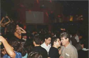 Chega de Sufoco! Festa UAU! Dia do bancário. Espaço Muchacha. Agosto/2000 – Ivaldo Bezerra/Lumen