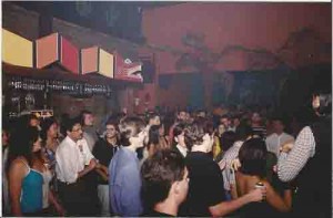 Chega de Sufoco! Festa UAU! Dia do bancário. Espaço Muchacha. Agosto/2000 – Ivaldo Bezerra/Lumen