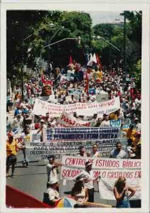 7º Grito do Excluidos – Por amor a essa pátria Brasil – 07/09/2001 (Beto Oliveira)