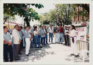 Ato no TRE contra projeto de FHC que altera a CLT e extingue garantias do trabalhador – 04/dez/2001(Beto Oliveira0 - LUMEN)