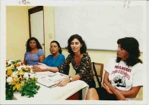 Debate s/ Mulheres e P/D: Suzineide Rodrigues e Tereza Cristina, Dir. do Sindicato, Andrea Buto, Coor. Mulher PCR, Edla Noronha Mulher X Deseup ??? - Maç 2001 ( Ivaldo Bezerra/Lumen)