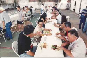 Almoço na sede da APCEF Seminário Estadual dos Bancáriuos e Assembléia de Prestação de Contas 2000 (Segurança e Terceirização) – Auditório do Sindicato dos Bancários data: 19/05/2001 foto: Beto Oliveira