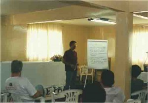 Formação Seminário regional dos Bancários Salgueiro - PE de pé: presidente do sindicato Miguel Correia Dia: 25 de agosto de 2001 foto: Almir Torres