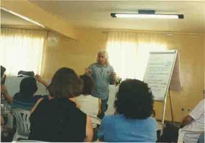 Formação Seminário regional dos Bancários Salgueiro - PE de pé diretor Miguel Anacleto  Dia: 25 de agosto de 2001 foto:  Almir Torres