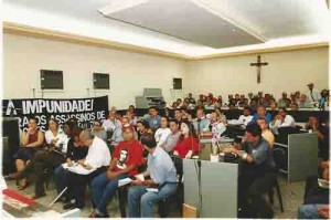 Ato Público pelo julgamento dos mandantes e assassinos de Margarida Alves – Líder Sindical local: Câmara Municipal de Olinda (01/06/2001) foto: Ivaldo Bezerra