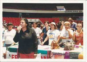 Lançamento do selo em homenagem à mulher – Parceria SOS Corpo e Correios. 8 de março de 2002, no Geraldão. Foto: Beto Oliveira/ Lumen