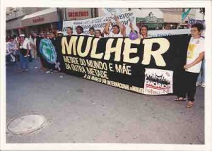 Passeata Dia Internacional da Mulher – 8 de março 2002. Foto: Alexandre Albuquerque/ Lumen