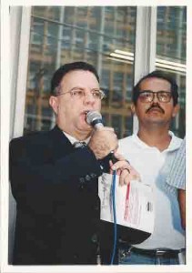 Semana do Consumidor. Ato no Bradesco. 14 de março de 2002: Dilson Peixoto e João Rufino foto: Ivaldo Bezerra/ Lumen