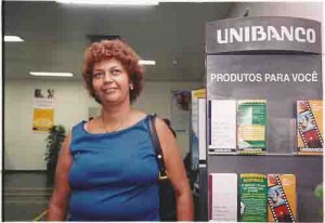 Reintegração da funcionária lesionada Jovina Aragão, do Unibanco 21/06/2002 foto: Ivaldo bezerra /Lumen