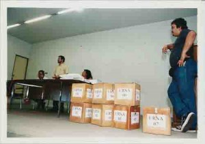 Votação do balanço financeiro e previsão orçamentária 2002 – 15/maio/2002 (Foto: Ivaldo Bezerra/Lumen) ABERTURA DA ASSEMBLÉIA
