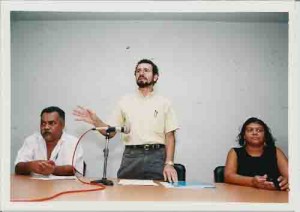 Votação do balanço financeiro e previsão orçamentária 2002 – 15/maio/2002 (Foto: Ivaldo Bezerra/Lumen) ABERTURA DA ASSEMBLÉIA