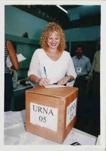 Votação do balanço financeiro e previsão orçamentária 2002 – 15/maio/2002 (Foto: Ivaldo Bezerra/Lumen)