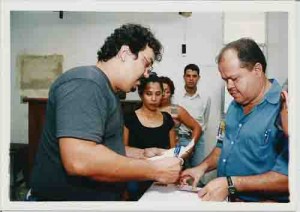 Votação do balanço financeiro e previsão orçamentária 2002 – 15/maio/2002 (Foto: Ivaldo Bezerra/Lumen) APURAÇÃO