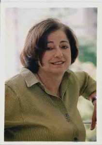 Heloísa Arcoverde(Mestre em Letras e Diretora da Fundação Joaquim nambuco). Jurada do I Congresso de Poesia dos Bancários de Pernambuco – 28/08/2002(Ivaldo Bezerra/Lumen)