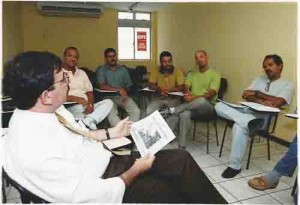 Reunião com João Pedro Marques – Superintendente de relações do Trabalho do Unibanco dezembro de 2002 Beto Oliveira/ Lumen