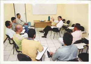 Reunião com João Pedro Marques – Superintendente de relações do Trabalho do Unibanco dezembro de 2002 Beto Oliveira/ Lumen