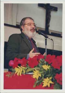 19 anos da CUT – Sessão Solene na Câmara do Recife
Jorge Perez(Pres. Da CUT/PE) – 28/08/2002(Alexandre Albuquerque/Lumen)