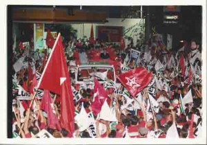 Passeata de Lula (PT) Recife 17/07/2002 foto: Ivaldo Bezerra/ Lumen
