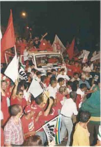 Campanha eleitoral nas ruas: Presidência da república. Governador e deputados. Agosto/ 2002 Ivaldo Bezerra