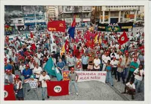 Passeata contra a Alca
Praça do Oswaldo Cruz– Recife/PE – 26/04/2002(Foto:Alexandre Albuquerque/Lumen)