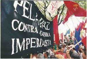 Passeata contra a guerra no Iraque 15 de fevereiro de 2003 Beto Oliveira/ Lúmen