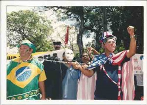 Passeata contra a guerra no Iraque 15 de fevereiro de 2003 Beto Oliveira/ Lúmen