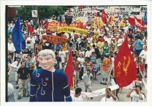 Passeata contra a guerra no Iraque 15 de fevereiro de 2003 Beto Oliveira/ Lúmen