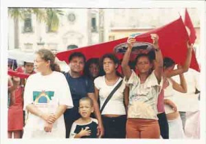 Dia Internacional da Mulher – passeata em homenagem  as mulheres. foto: Beto Oliveira – 07/03/2003