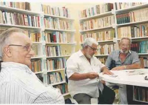 Geraldo Vilar, fernado juarez e fernando da Costa Lima (aposentados – BNB) em café da manhã e inauguração de sala dos aposentados, 18.02.2003 Alexandre Albuquerque/ Lumen