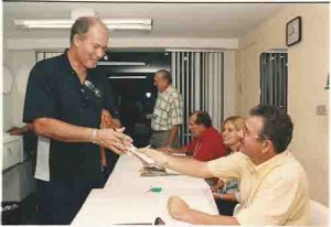 Eleição do sindicato / 2003 Beto Oliveira / lumen