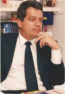 A Previdência na berlinda Cláudio Ferreira Advogado, membro do cons. Desenv. Econômico social. Ivaldo Bezerra/ Lumen 23/04/2003