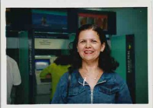 Reintegração dos Funcionários do Bandepe Centro - E/D: Gleice Maria(Func) – 29/01/2004(Foto: Ivaldo Bezerra/Lumen)