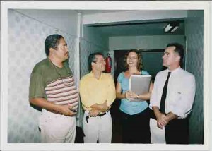 Reintegração dos Funcionários do Unibanco – E/D: Manoel Lima(Dir. SEEC/PE), Antônio Sérgio(Func), Isolda (Oficial) e João lapenda(Adv) – 16/02/2004(Foto: Alexandre Albuquerque/Lumen)