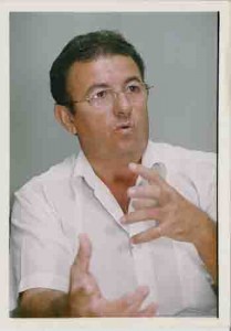 Givaldo Ferreira, pai de Domitila(Portadora da Sindrome Rett) – fev/2004(Foto: Ivaldo Bezerra/Lumen)