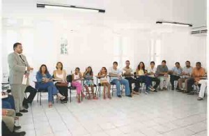 Inauguração Telecentro Sindicato dos Bancários 23 de novembro/ 2004 representante do Banco do Brasil (em pé)