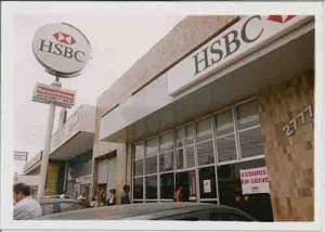 CAMPANHA SALARIAL/2004
Greve HSBC Imbiribeira - 17/09/2004(Foto: Beto Oliveira)
