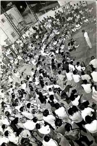 Campanha Salarial /90 Assembleia da caixa decidiu não participação na greve nacional