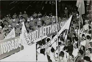 Passeata contra as 3000 demissões e fechamento das 98 ag. do Bandepe