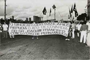 Passeata contra as 3000 demissões e fechamento das 98 ag. do Bandepe